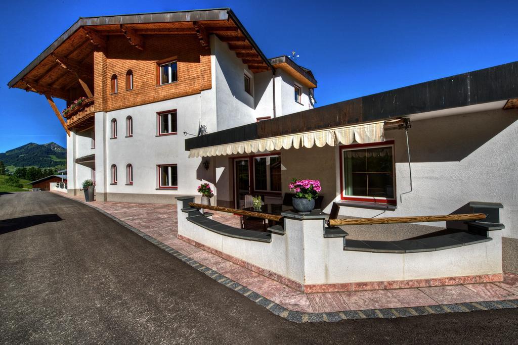 Ferien-Schloessle Michaela Apartment Riezlern Luaran gambar